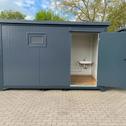 Sanitärbehälter für Menschen mit Behinderungen Toilette mit Rampe