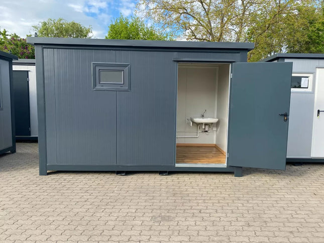 Sanitärbehälter für Menschen mit Behinderungen Toilette mit Rampe