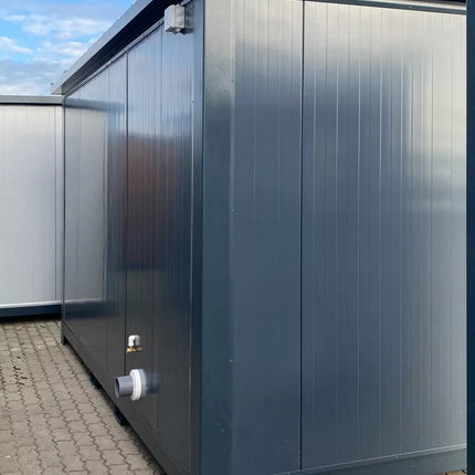 Sanitärbehälter für Menschen mit Behinderungen Toilette mit Rampe