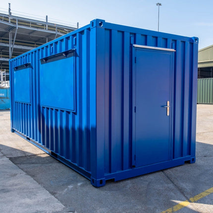20-Fuß-Seecontainer mit doppelter Serviceklappe